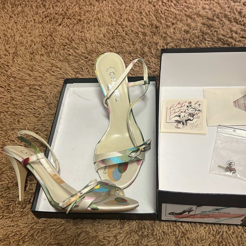 SOLD! Authentic Brand New w Box Chanel Signature logo sling sandal 39.5 perfect